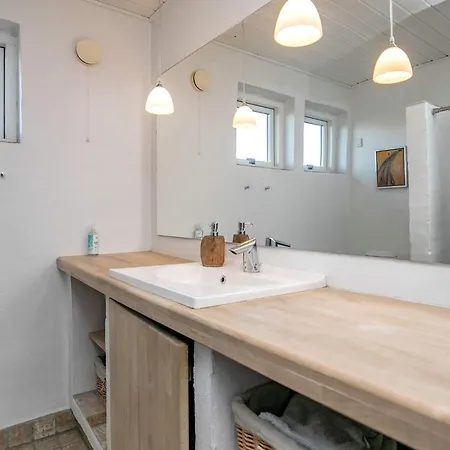 8-person In Skagen-by